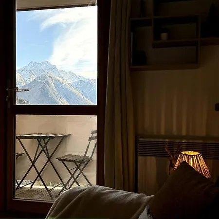 - Vue Montagne - Parking Prive