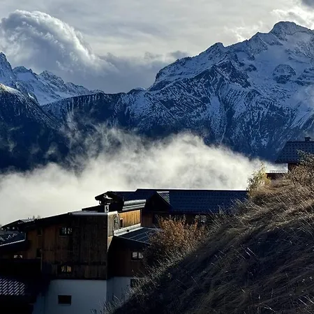Apartment - Vue Montagne - Parking Prive