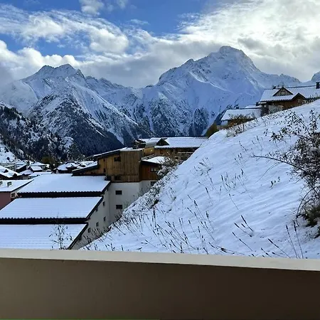 - Vue Montagne - Parking Prive Apartment *