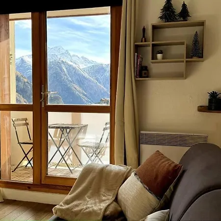 - Vue Montagne - Parking Prive